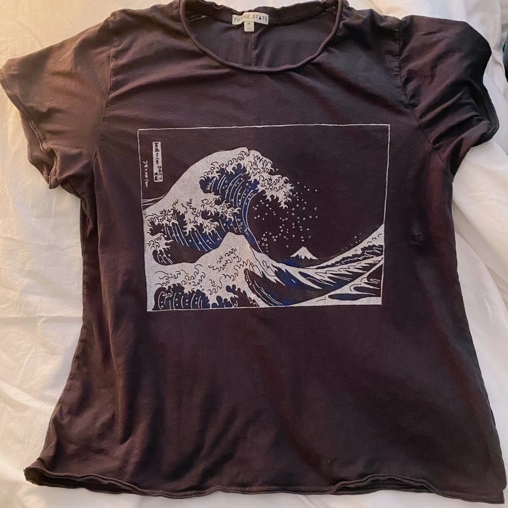 Urban Outfitters Graphic T Giant Wave Screenprint